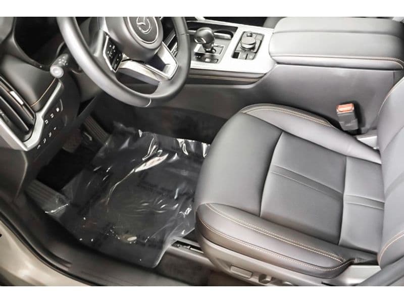2025 Mazda CX-90 PHEV view 10
