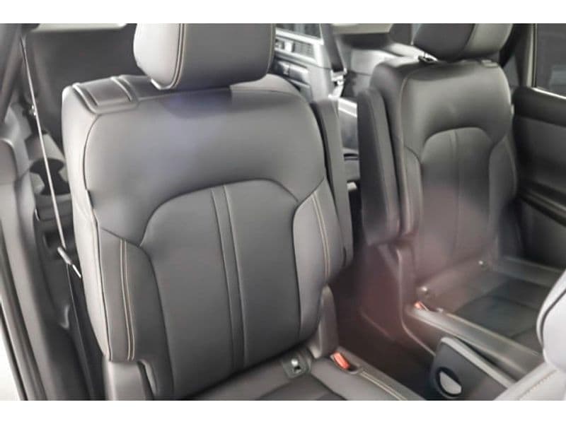 2025 Mazda CX-90 PHEV view 26