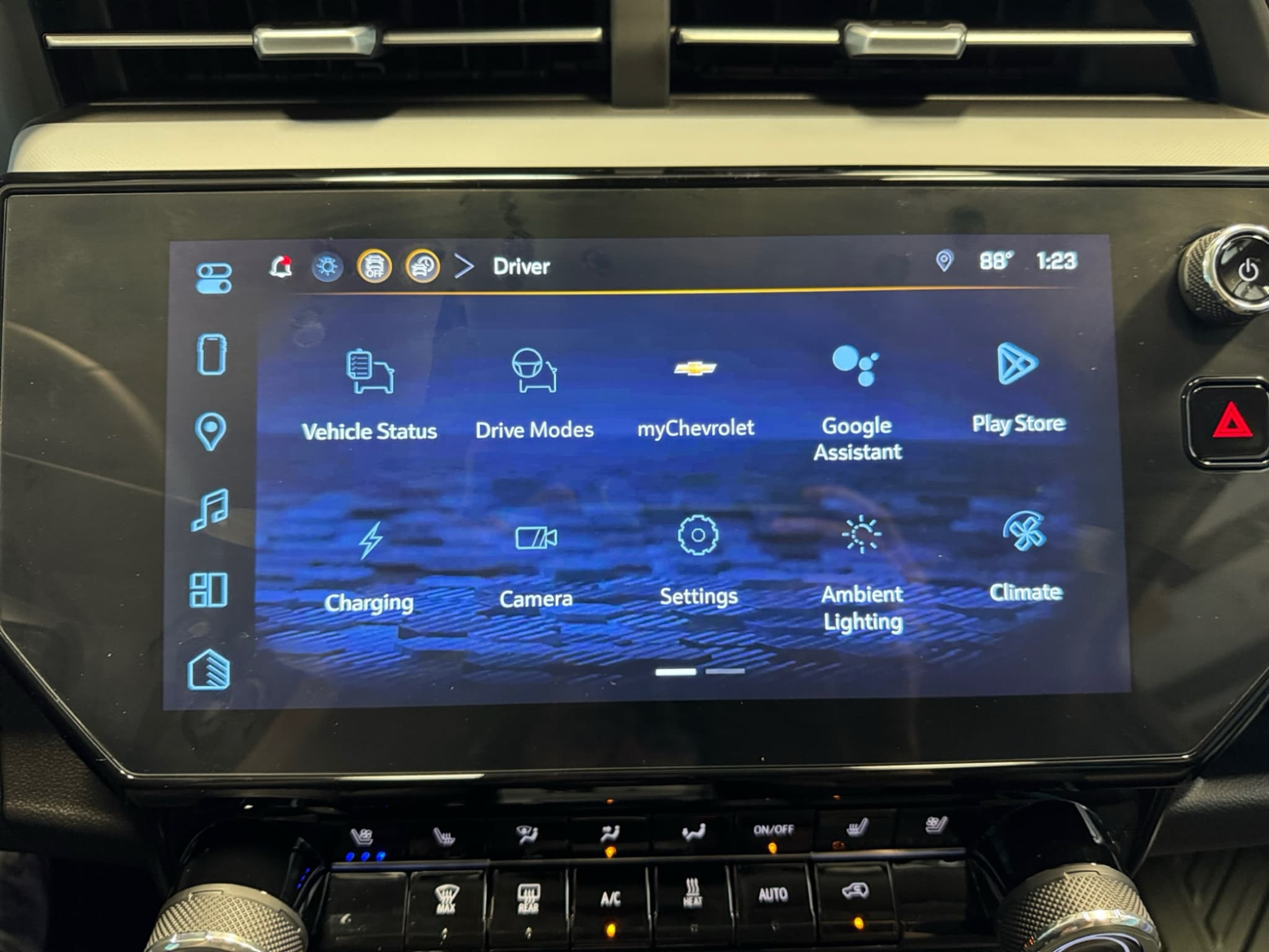 2027 Chevrolet Bolt view 14