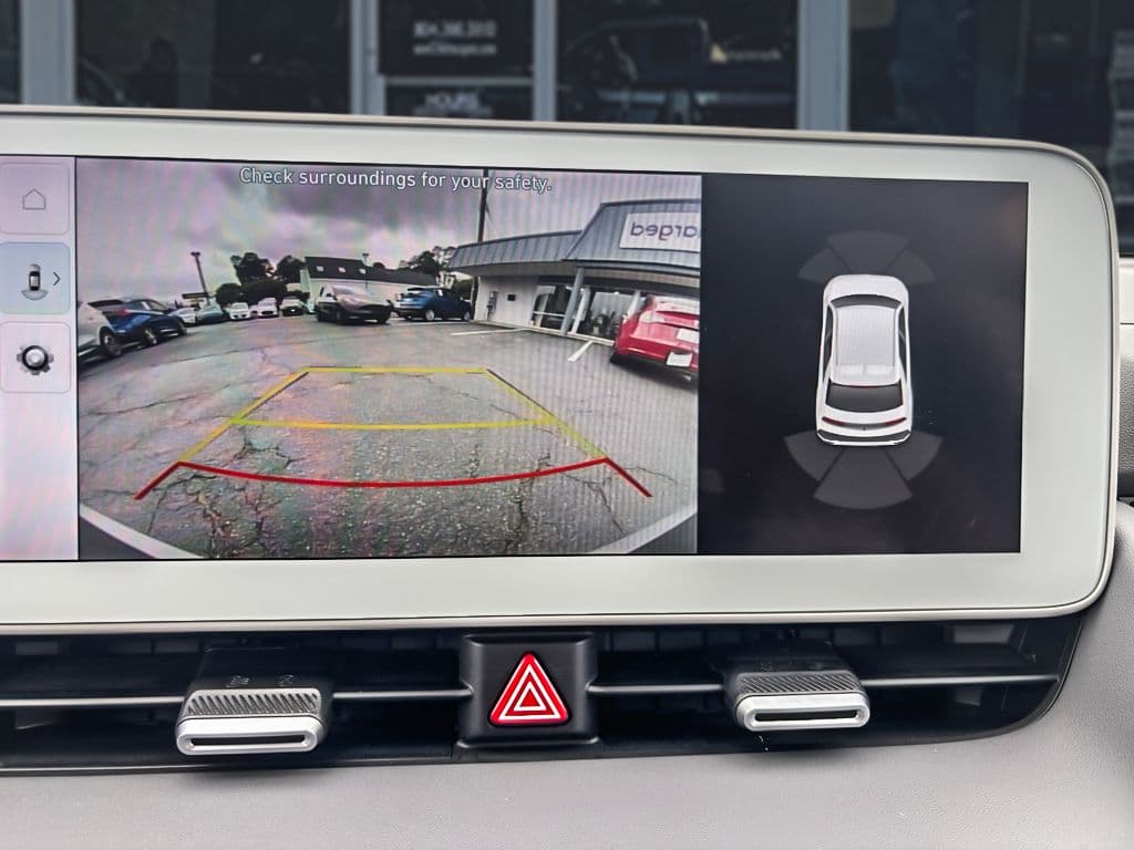 2022 Hyundai IONIQ 5 view 10