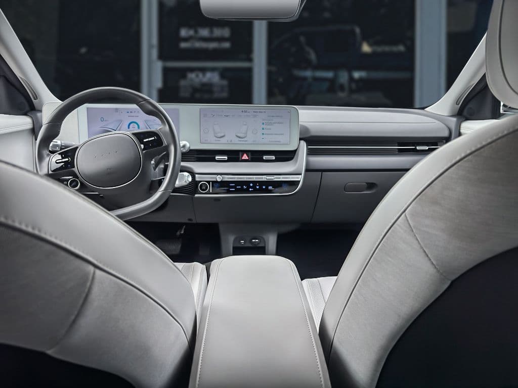 2022 Hyundai IONIQ 5 view 12
