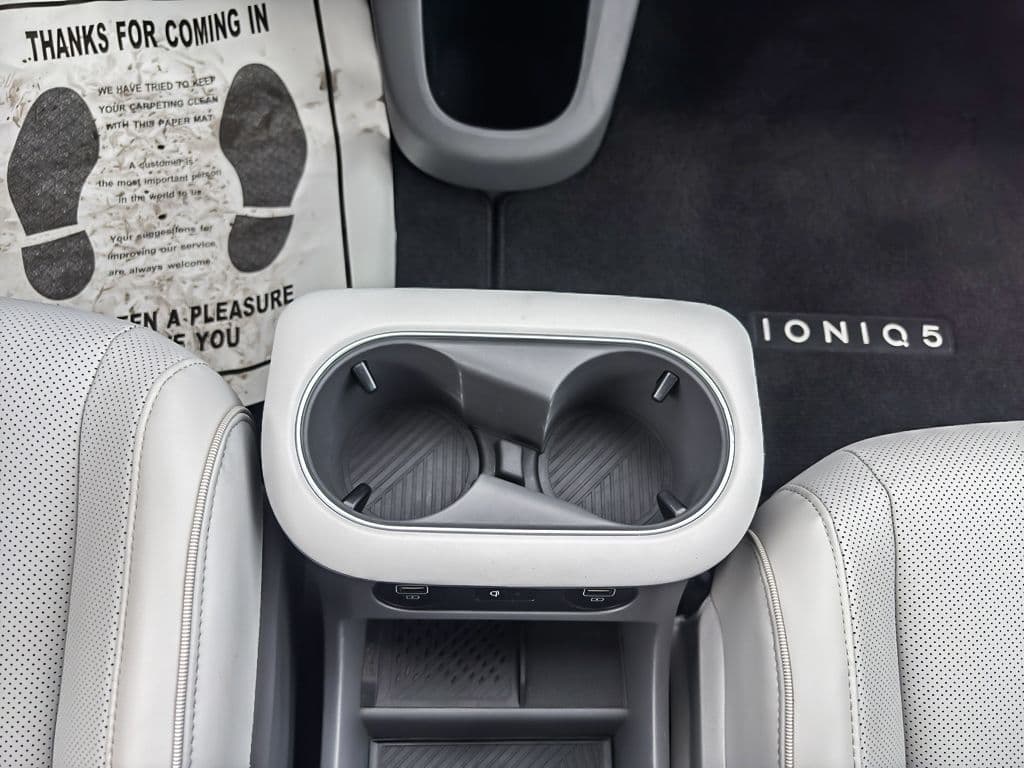 2022 Hyundai IONIQ 5 view 13