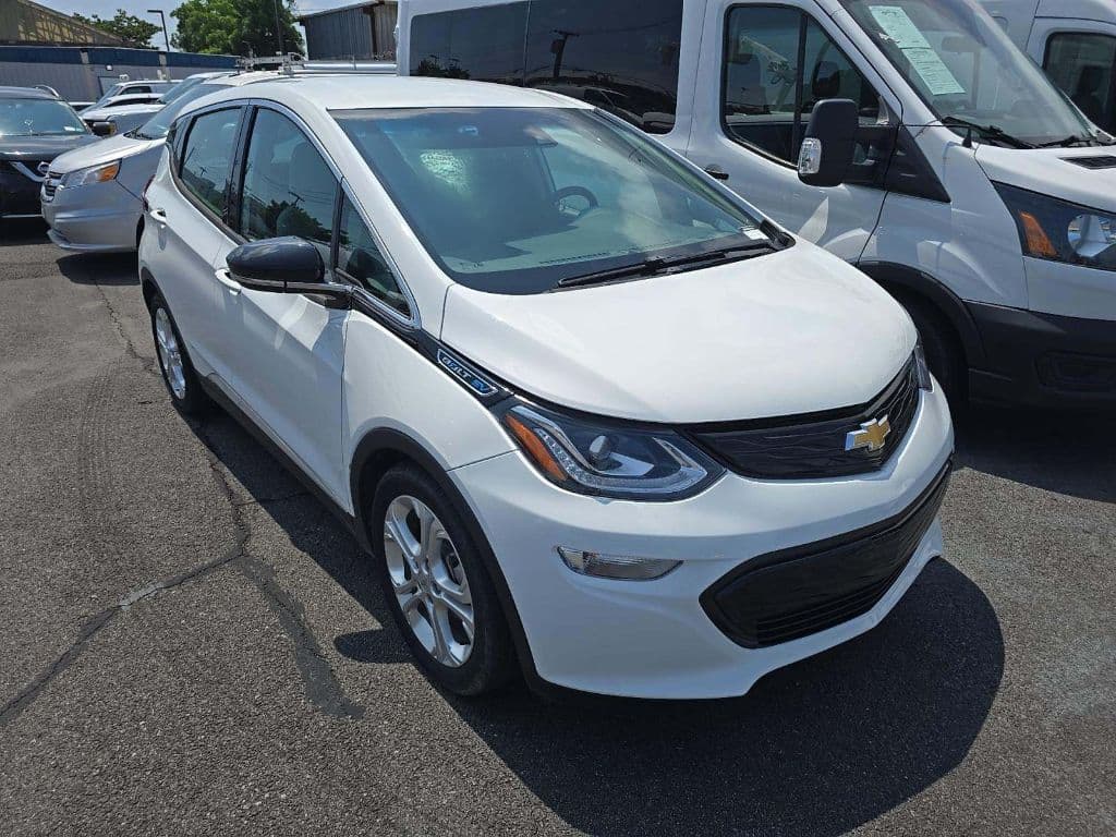 2021 Chevrolet Bolt EV view 4