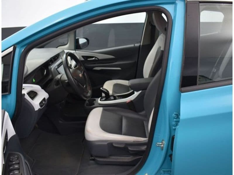 2021 Chevrolet Bolt EV view 8