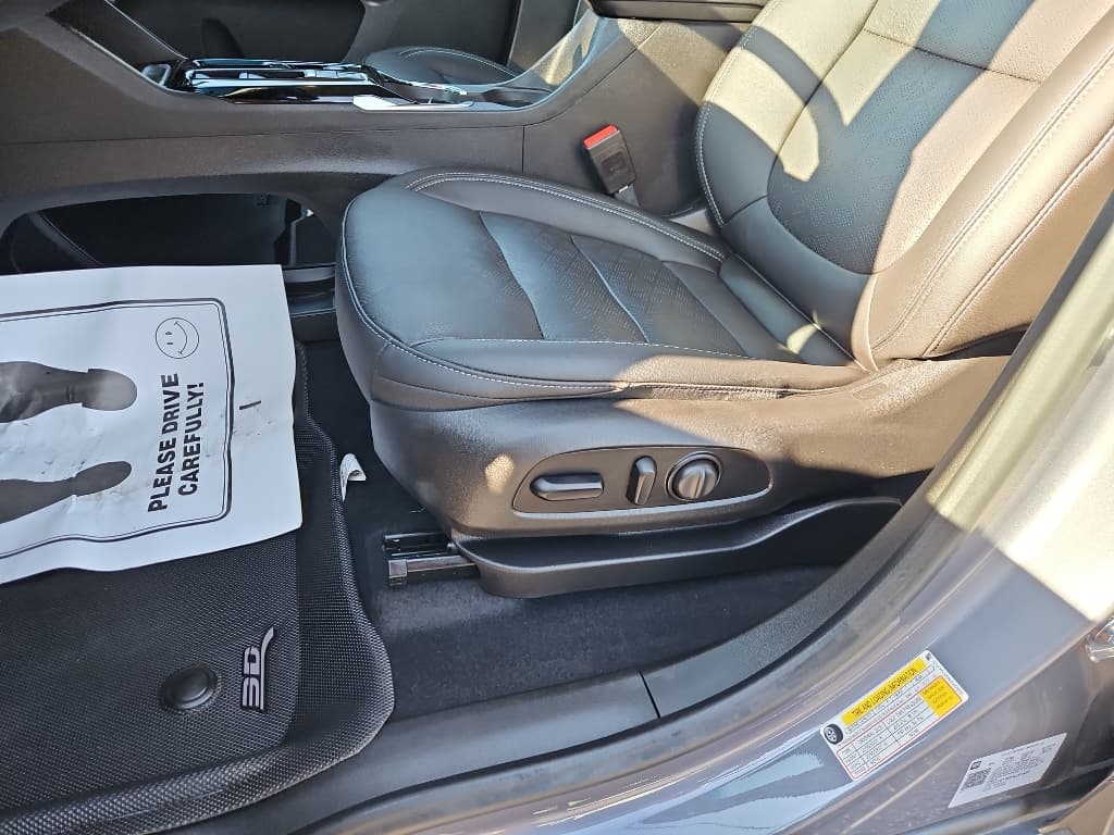 2022 Chevrolet Bolt EV view 7