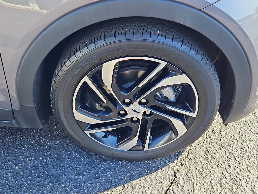 2022 Chevrolet Bolt EV view 33