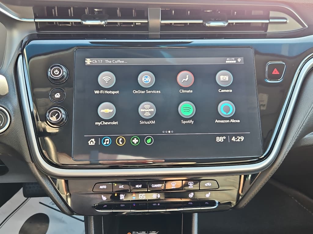 2022 Chevrolet Bolt EV view 13