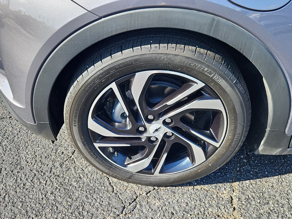2022 Chevrolet Bolt EV view 27