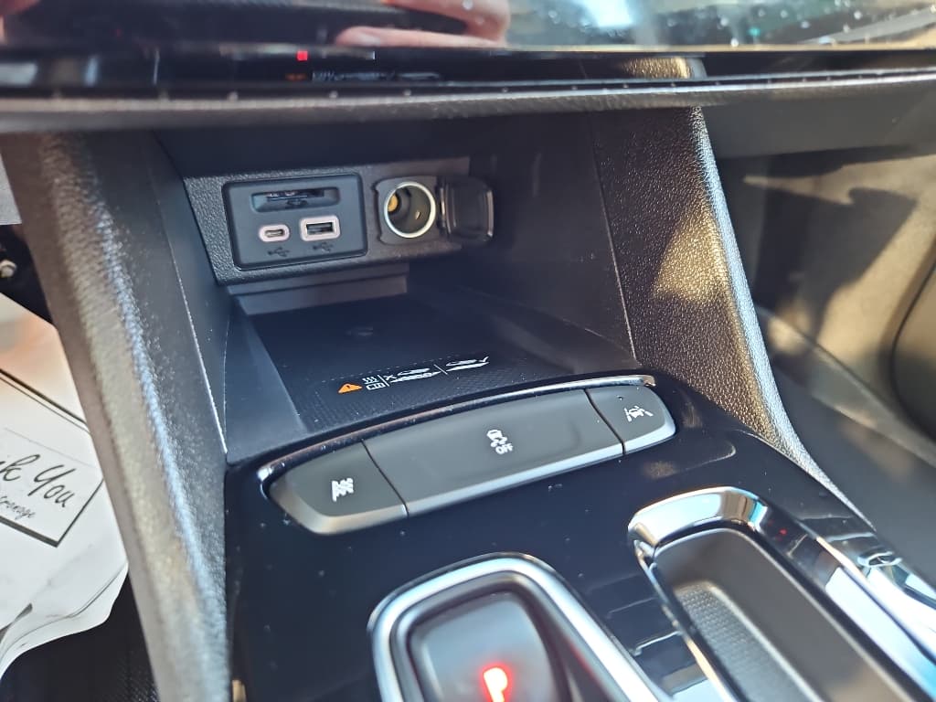 2022 Chevrolet Bolt EV view 20