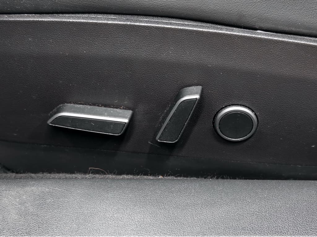 2022 Tesla Model 3 view 7