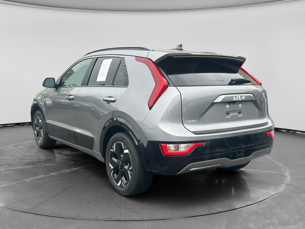 2024 Kia Niro EV view 2