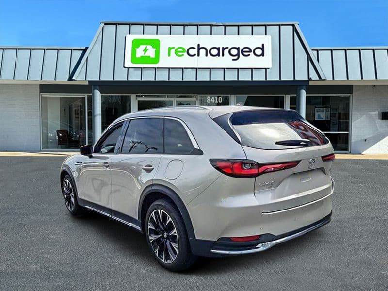 2024 Mazda CX-90 view 6