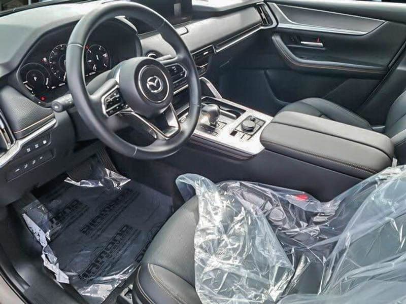 2024 Mazda CX-90 view 7