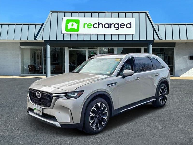 2024 Mazda CX-90 view 4