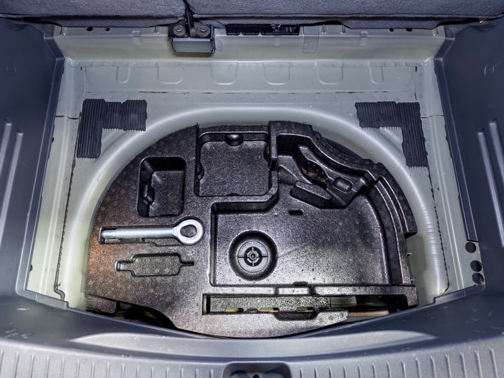 2020 Chevrolet Bolt EV view 26