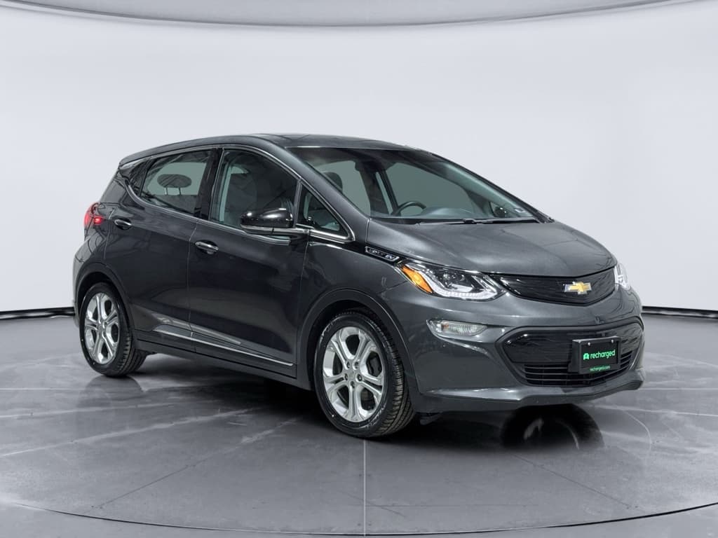 2020 Chevrolet Bolt EV view 4