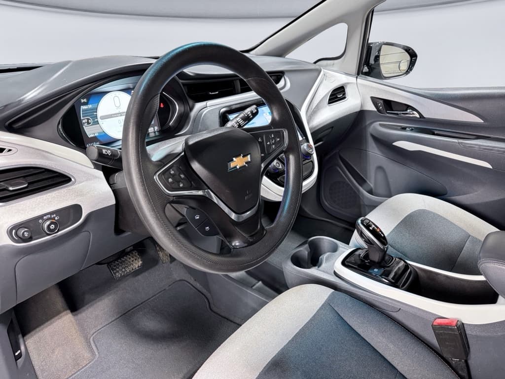 2020 Chevrolet Bolt EV view 18