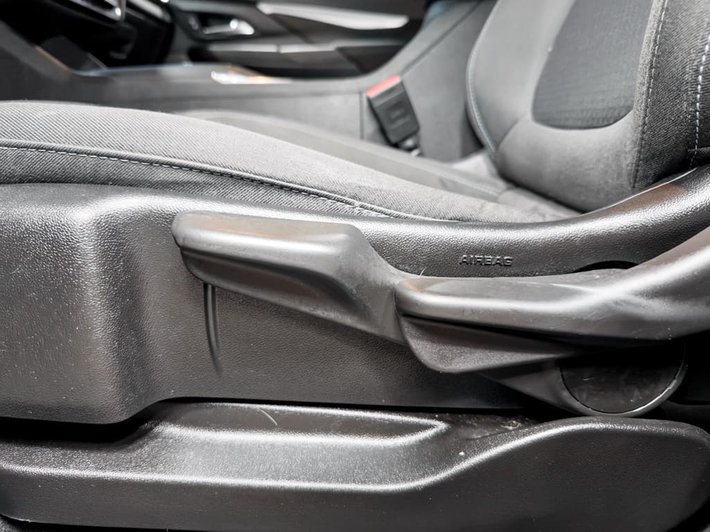 2023 Chevrolet Bolt EV view 7