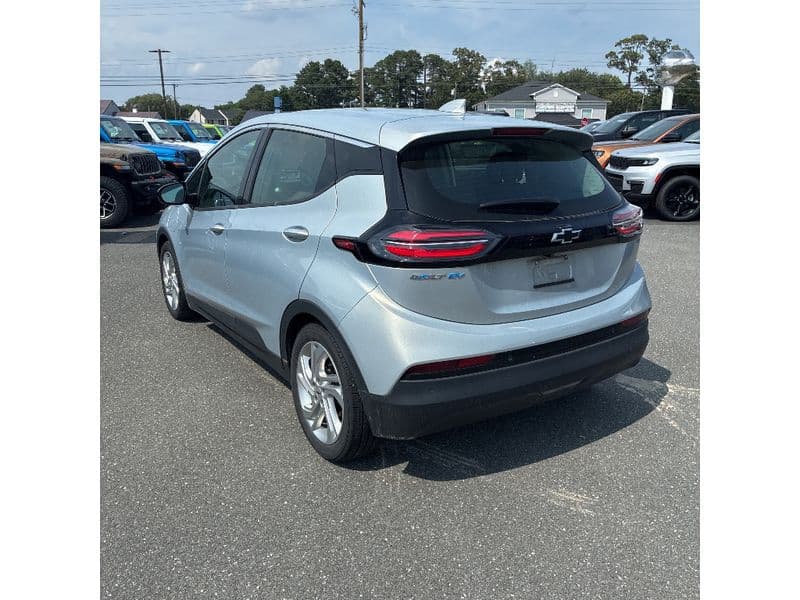 2023 Chevrolet Bolt EV view 4