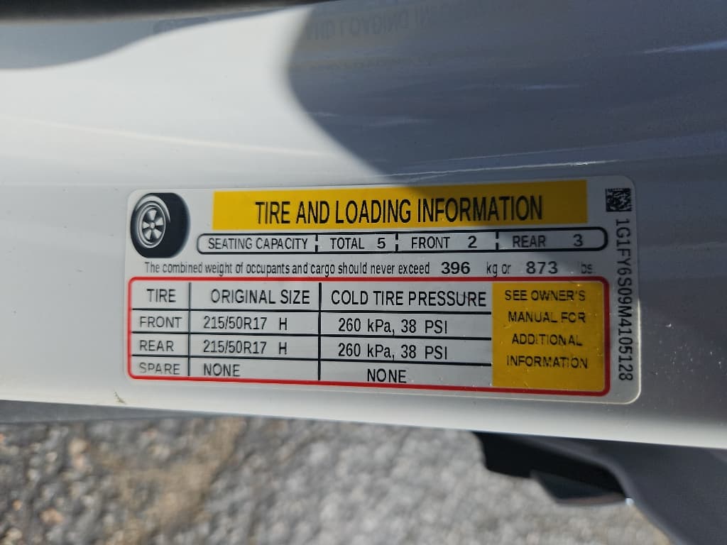 2021 Chevrolet Bolt EV view 24