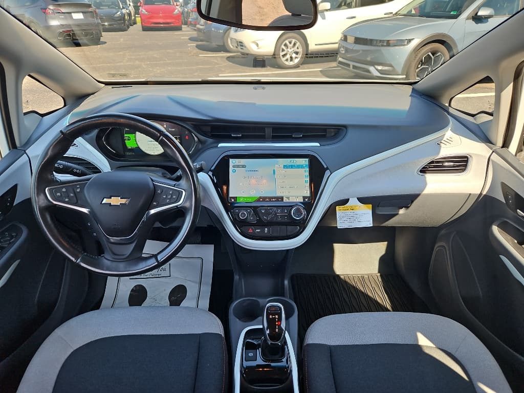 2021 Chevrolet Bolt EV view 16