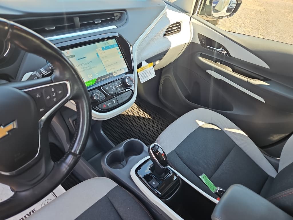 2021 Chevrolet Bolt EV view 18