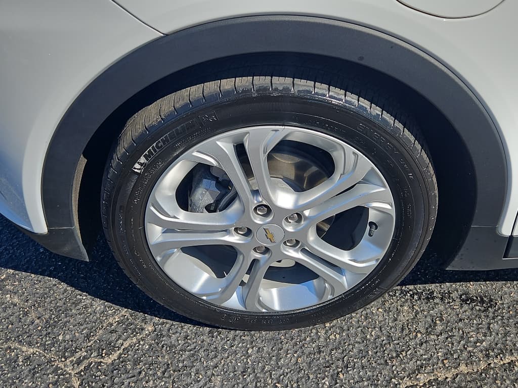 2021 Chevrolet Bolt EV view 25