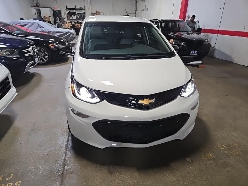 2021 Chevrolet Bolt EV view 2