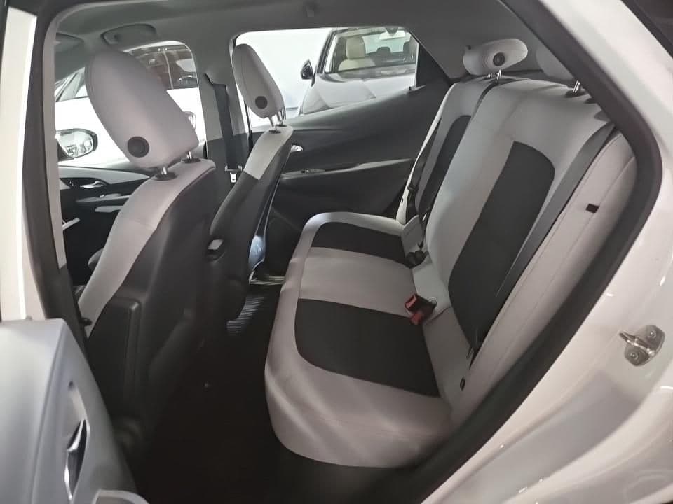 2021 Chevrolet Bolt EV view 8