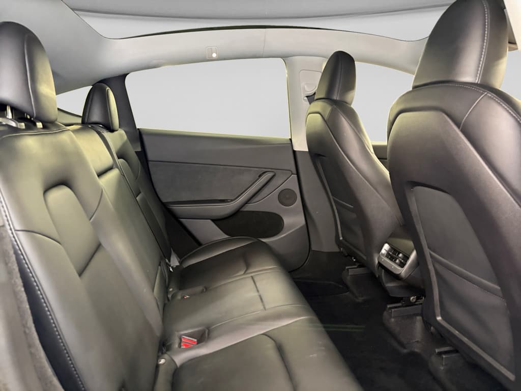 2023 Tesla Model Y view 20