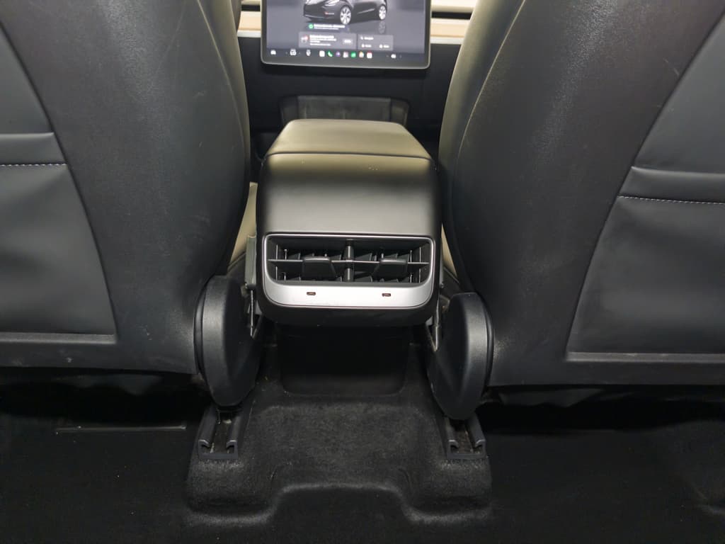 2023 Tesla Model Y view 19