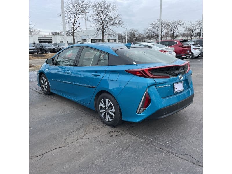 2019 Toyota Prius Prime view 3