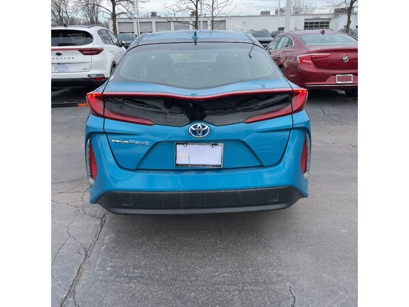 2019 Toyota Prius Prime view 4