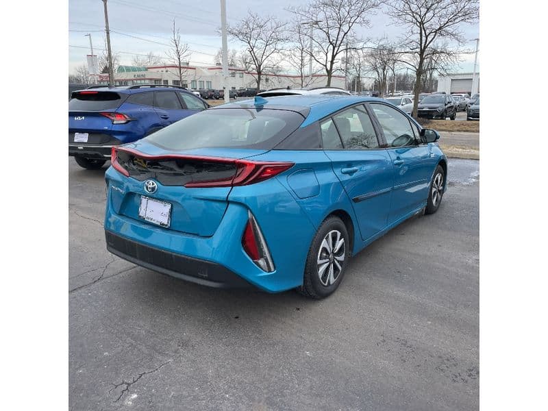 2019 Toyota Prius Prime view 5