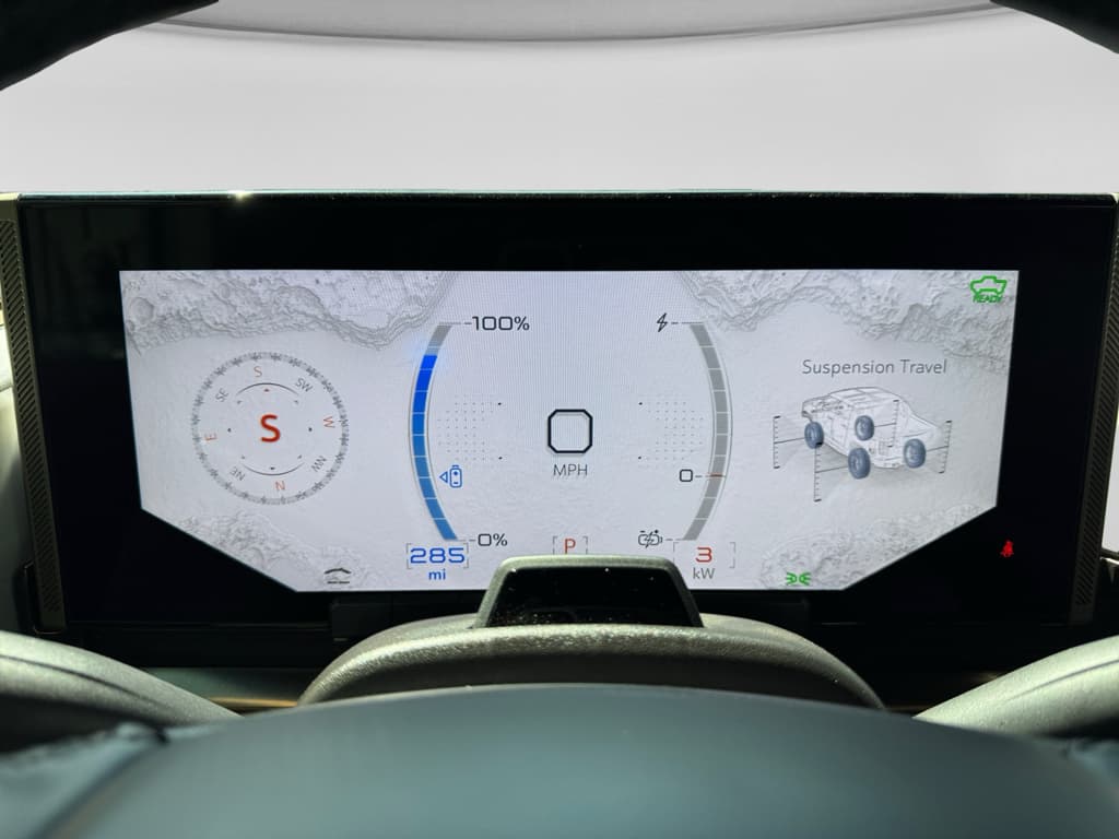 2024 GMC Hummer EV Pickup view 9