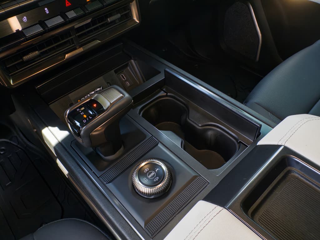 2024 GMC Hummer EV Pickup view 19