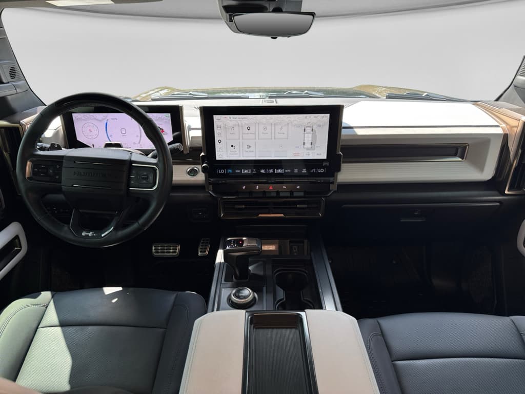 2024 GMC Hummer EV Pickup view 16