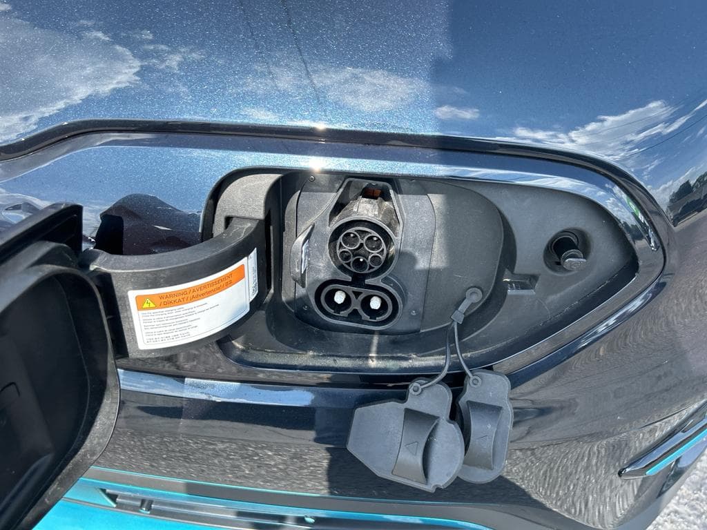 2021 Kia Niro EV view 5