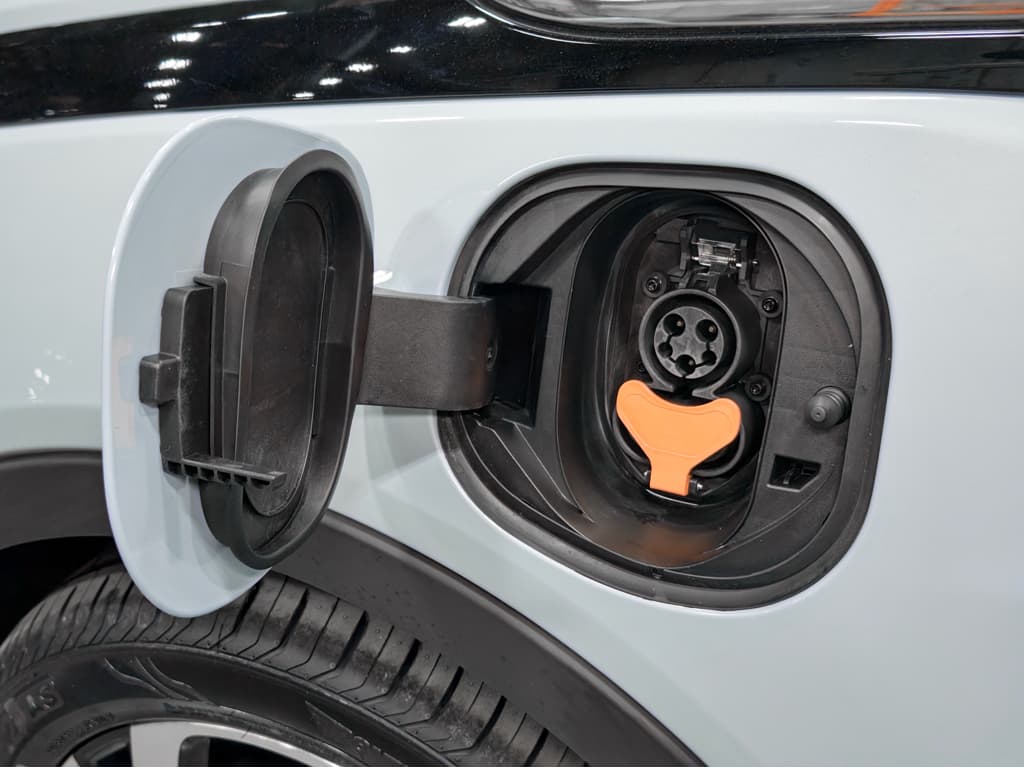 2023 Chevrolet Bolt EV view 5