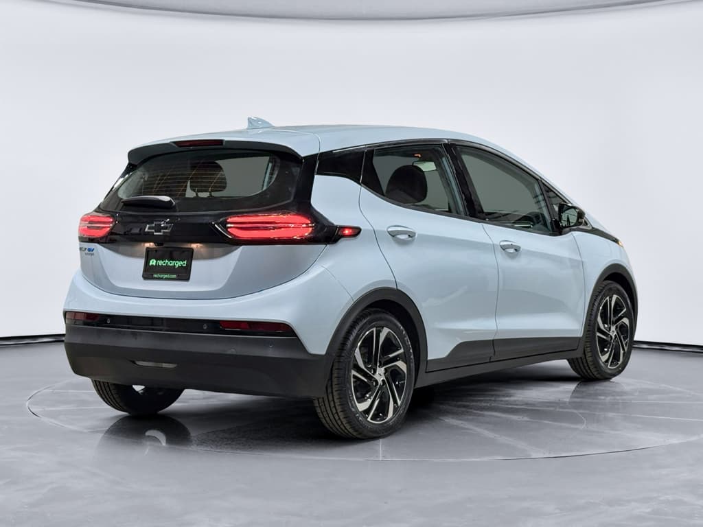 2023 Chevrolet Bolt EV view 3
