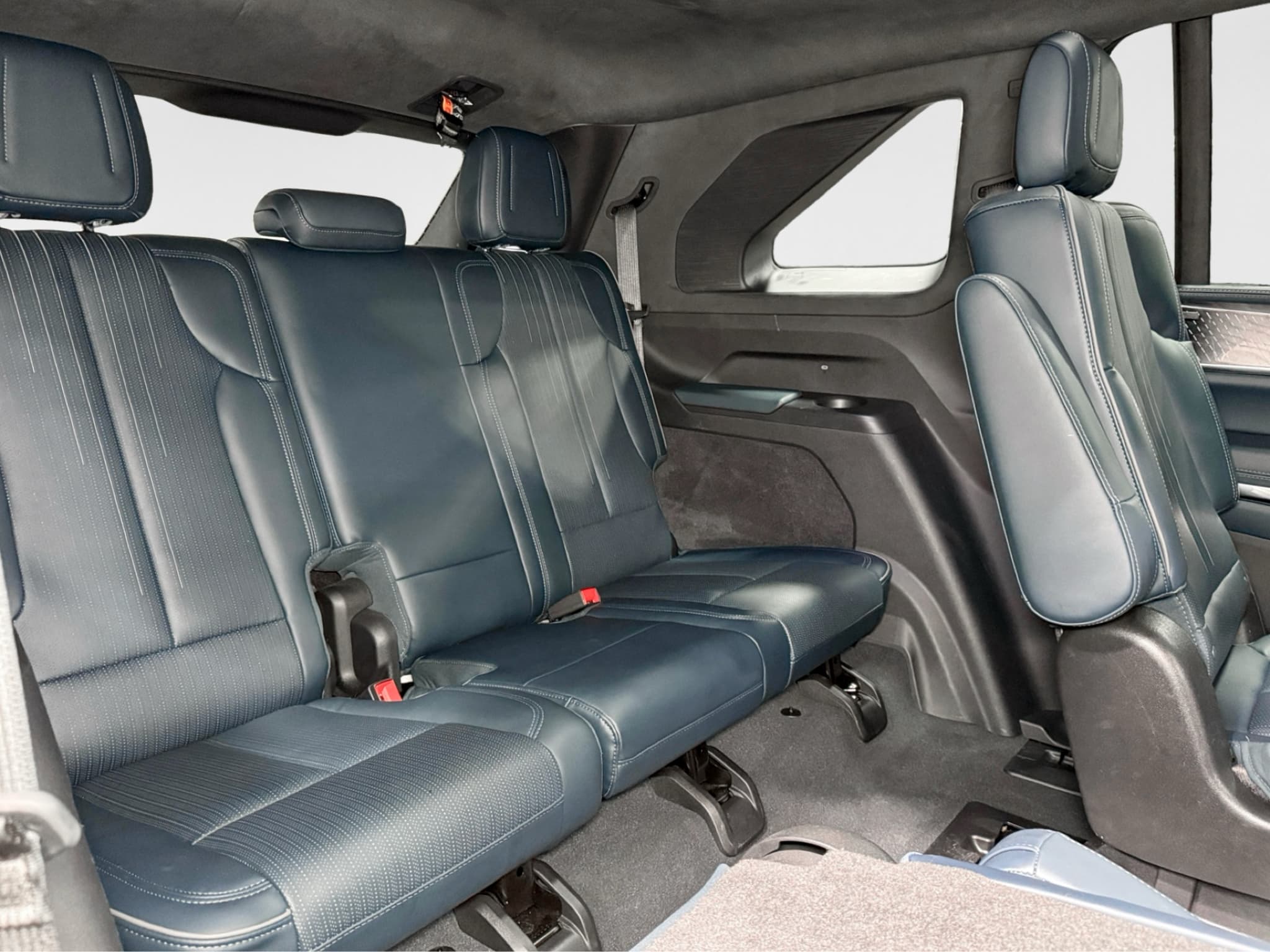 2025 Cadillac Escalade IQ view 26