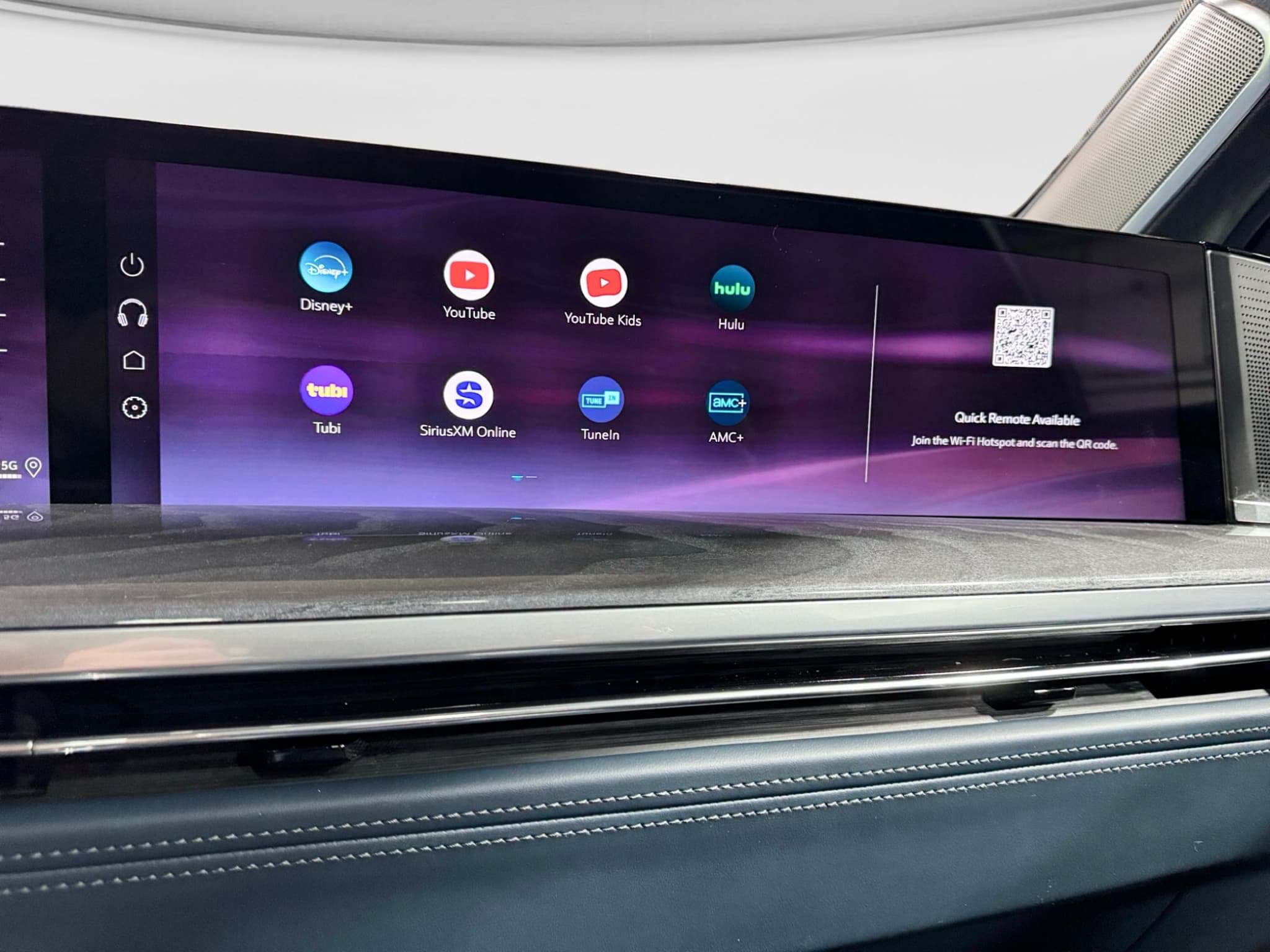 2025 Cadillac Escalade IQ view 12