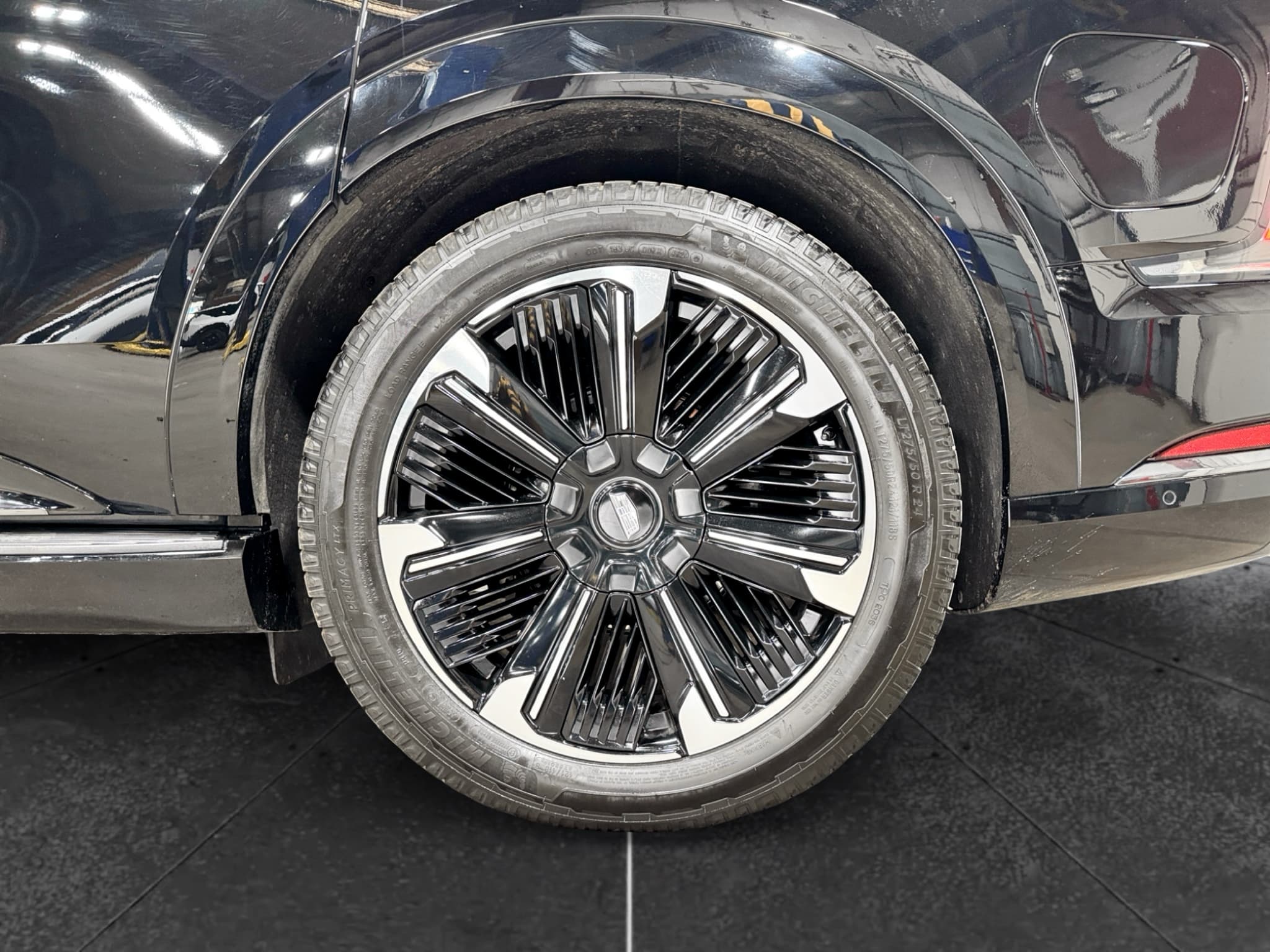 2025 Cadillac Escalade IQ view 36