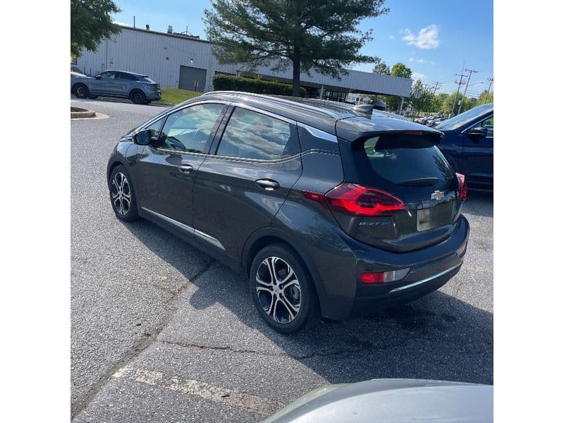 2019 Chevrolet Bolt EV view 4