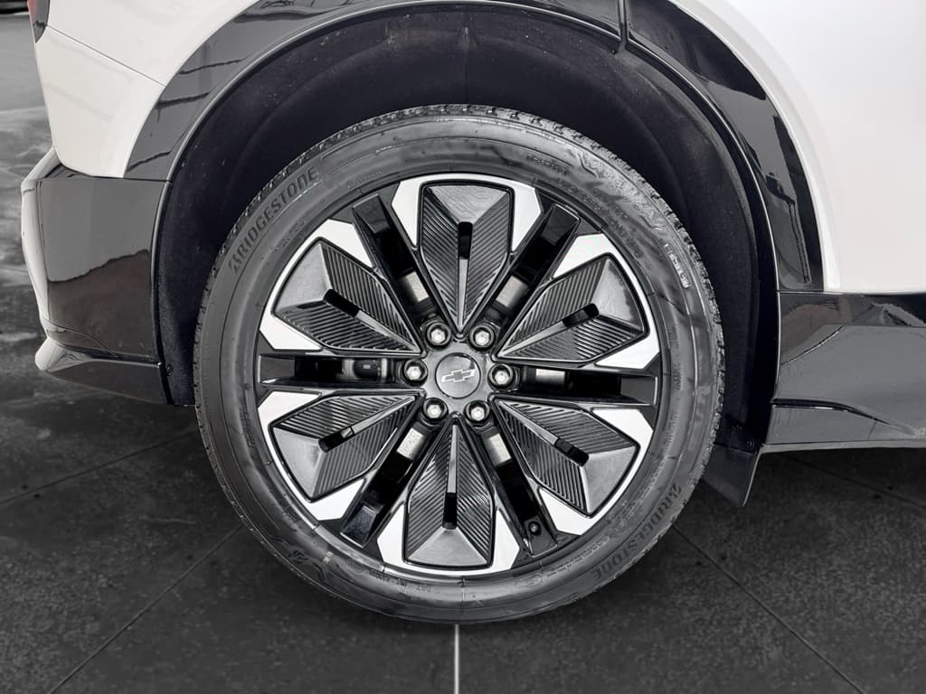 2025 Chevrolet Blazer EV view 35