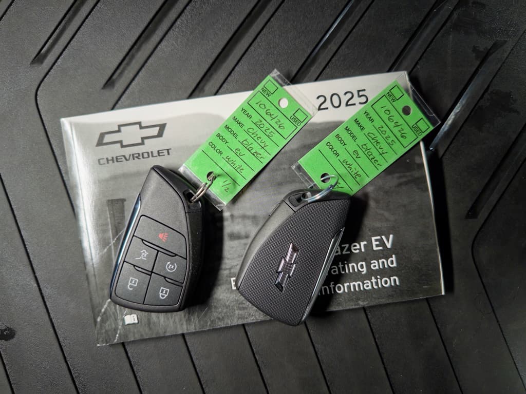 2025 Chevrolet Blazer EV view 23