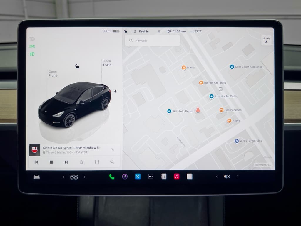 2024 Tesla Model Y view 10