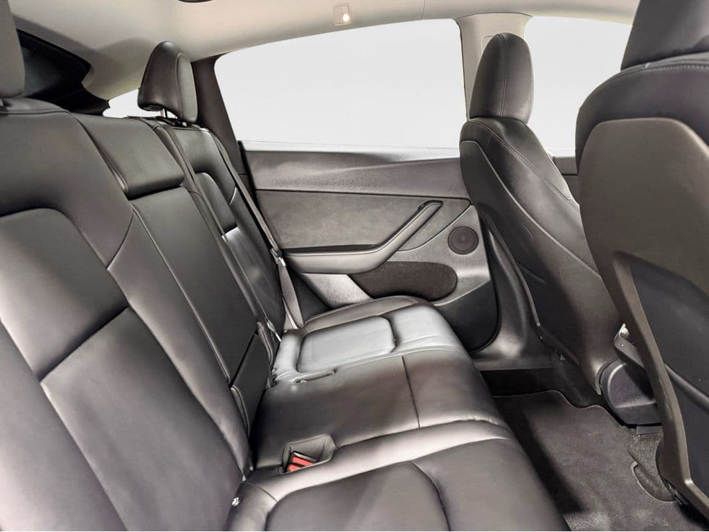 2024 Tesla Model Y view 20