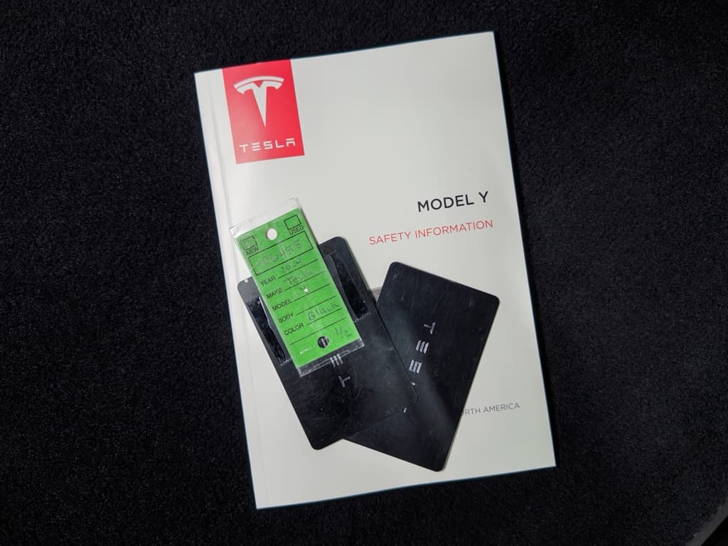 2024 Tesla Model Y view 22