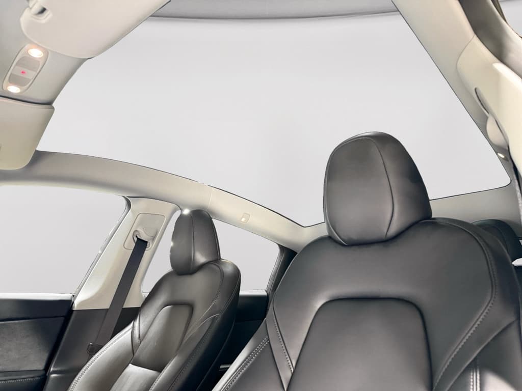 2024 Tesla Model Y view 23